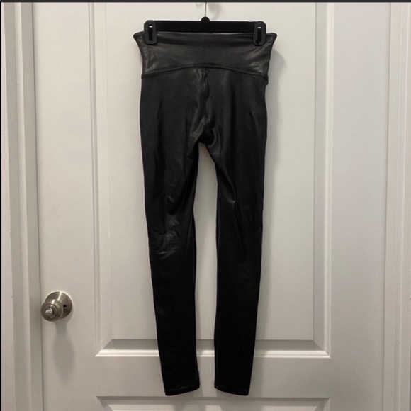 Spanx Faux Leather Leggings - Picture 6 of 6